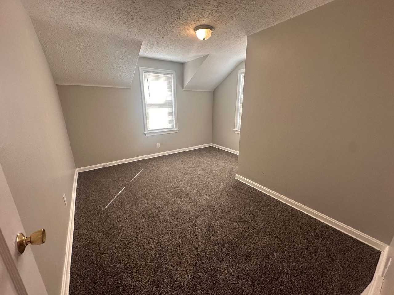 801 Spangler Rd Ne #NA - Photo 7 of 20