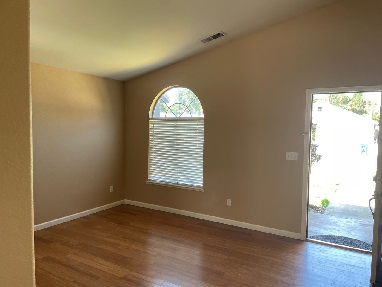 1966 Pin Oak Ln #NA - Photo 2 of 14
