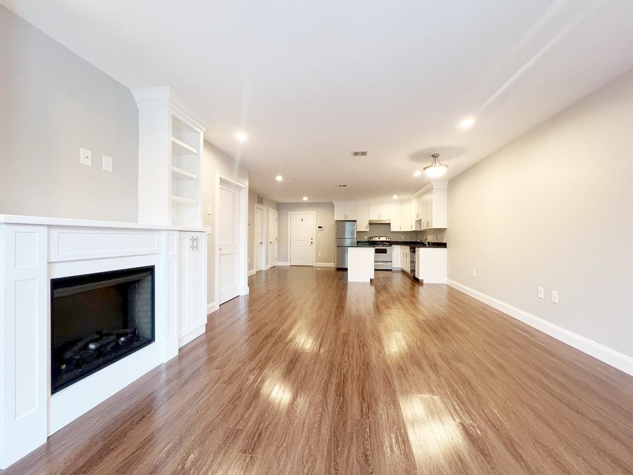 32 Harris St #211 - Photo 4 of 9