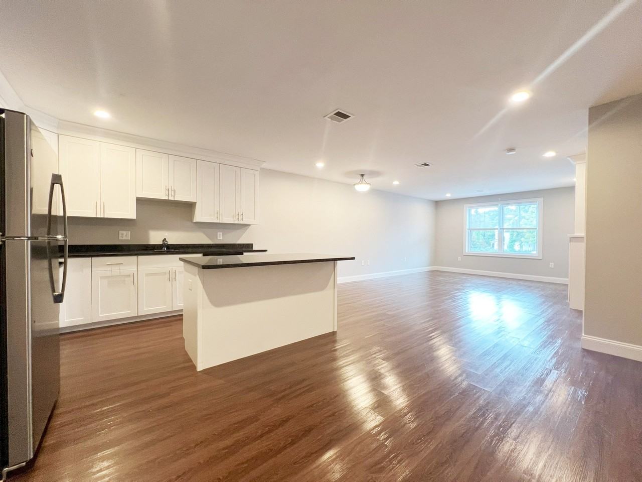 32 Harris St #211 - Photo 5 of 9