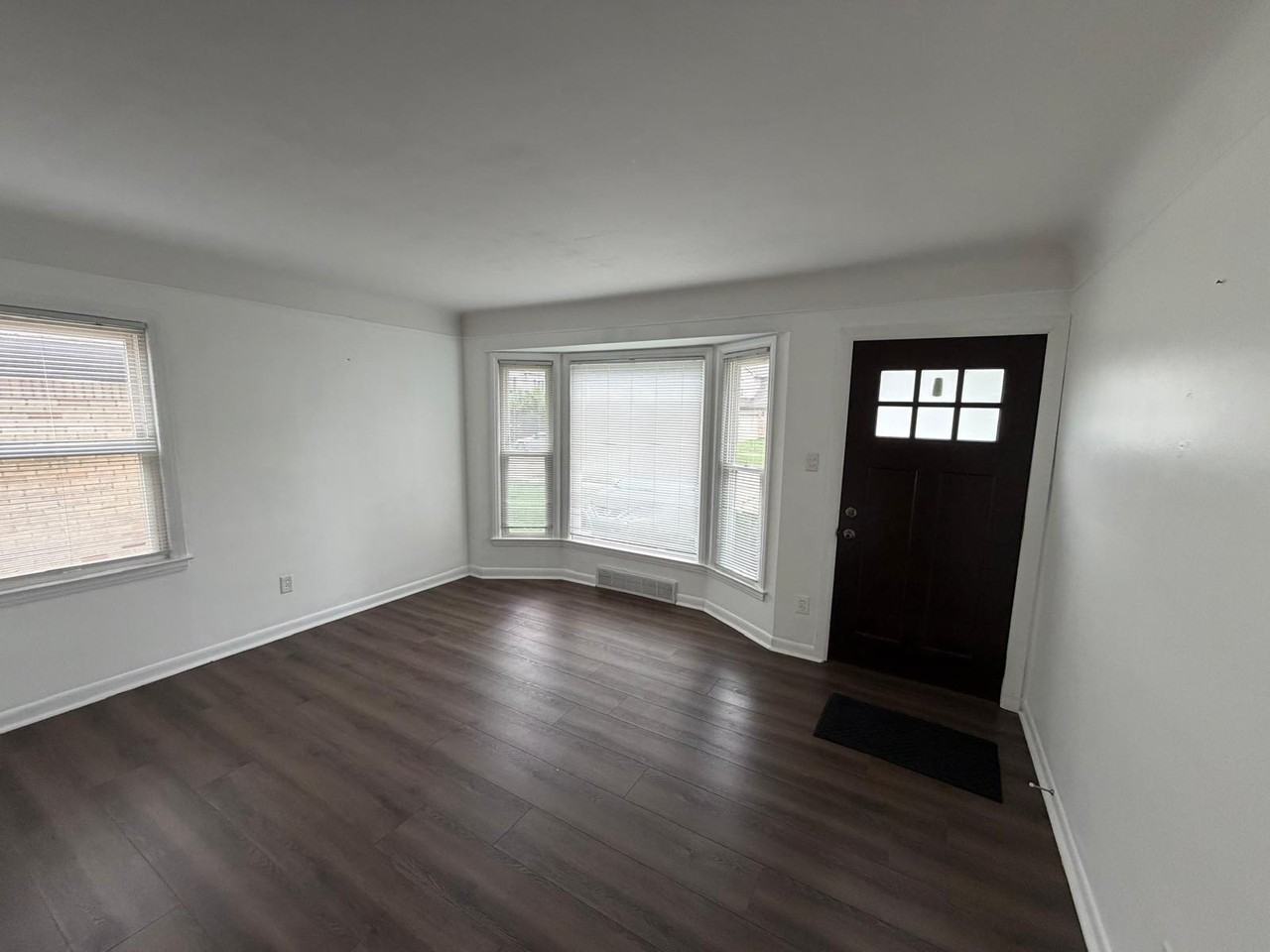 116 Devillen Ave #NA - Photo 3 of 17