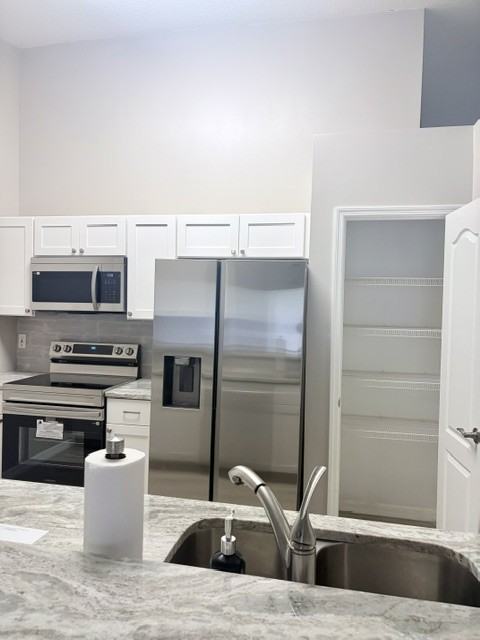 648 Harbor Villa Ct #NA - Photo 2 of 23