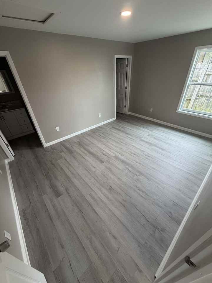 1404 1404 Oakley Street-B #1404 - Photo 6 of 14