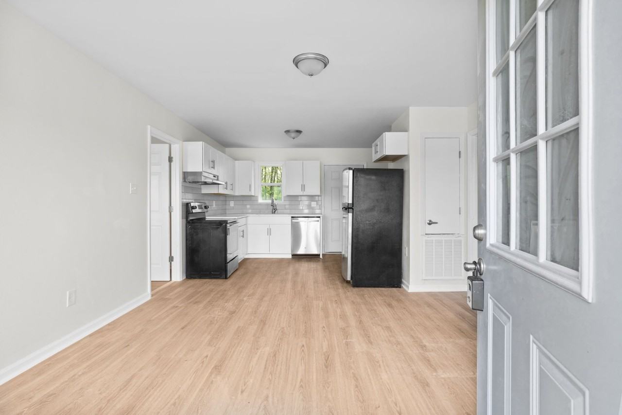 257 Brice Street - Photo 4 of 7