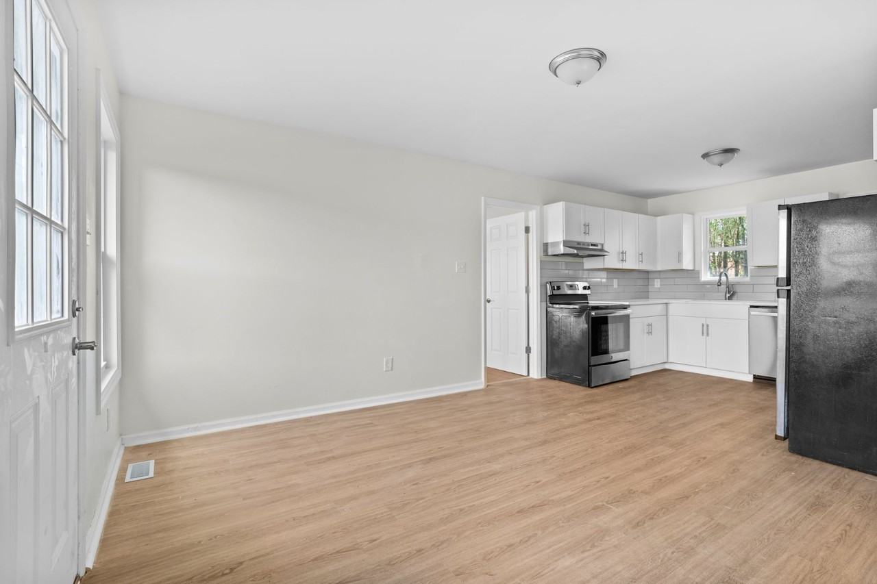 257 Brice Street - Photo 6 of 7