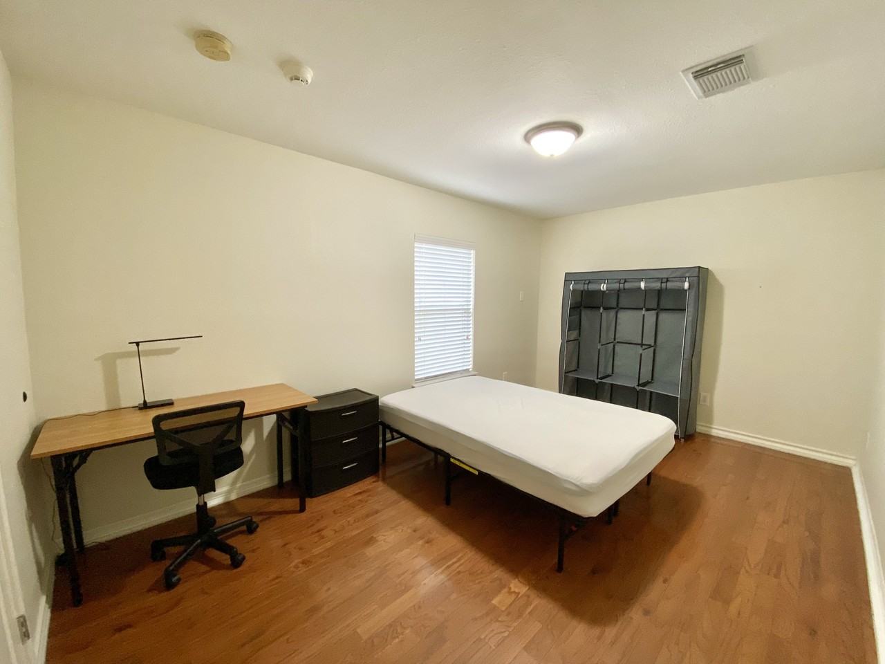 3503 Rosedale St #NA - Photo 3 of 7