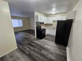 featured image of 1731 La Crescent St #54