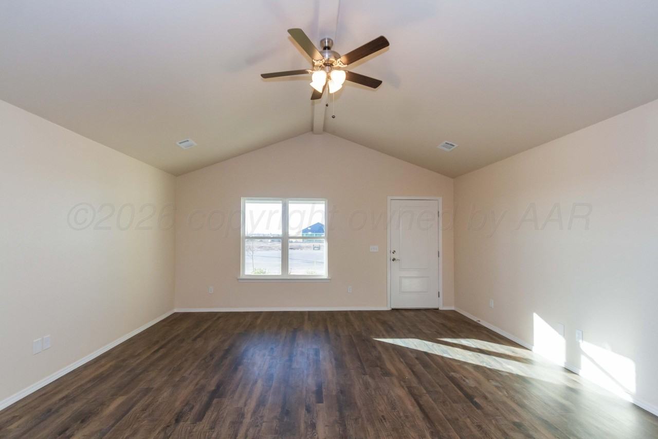 4304 Houlette St - Photo 3 of 26