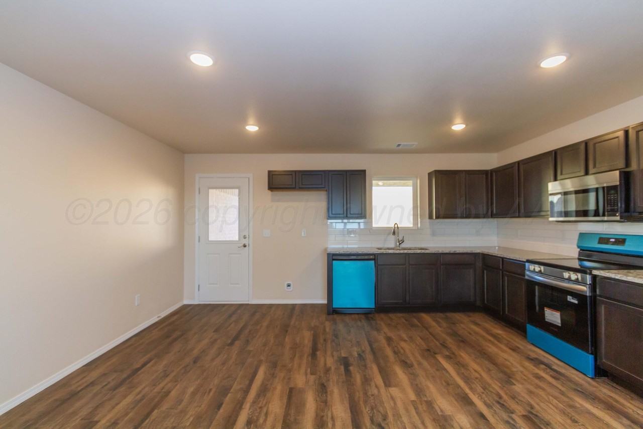 4304 Houlette St - Photo 6 of 26