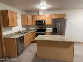 featured image of 680 N Luke St #12B