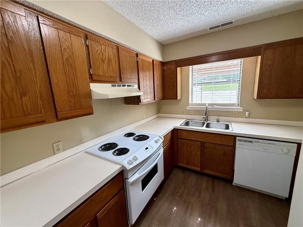 2462 E Kantz Ln - Photo 6 of 19