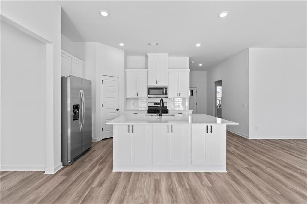 300 N Yona Ln - Photo 4 of 15