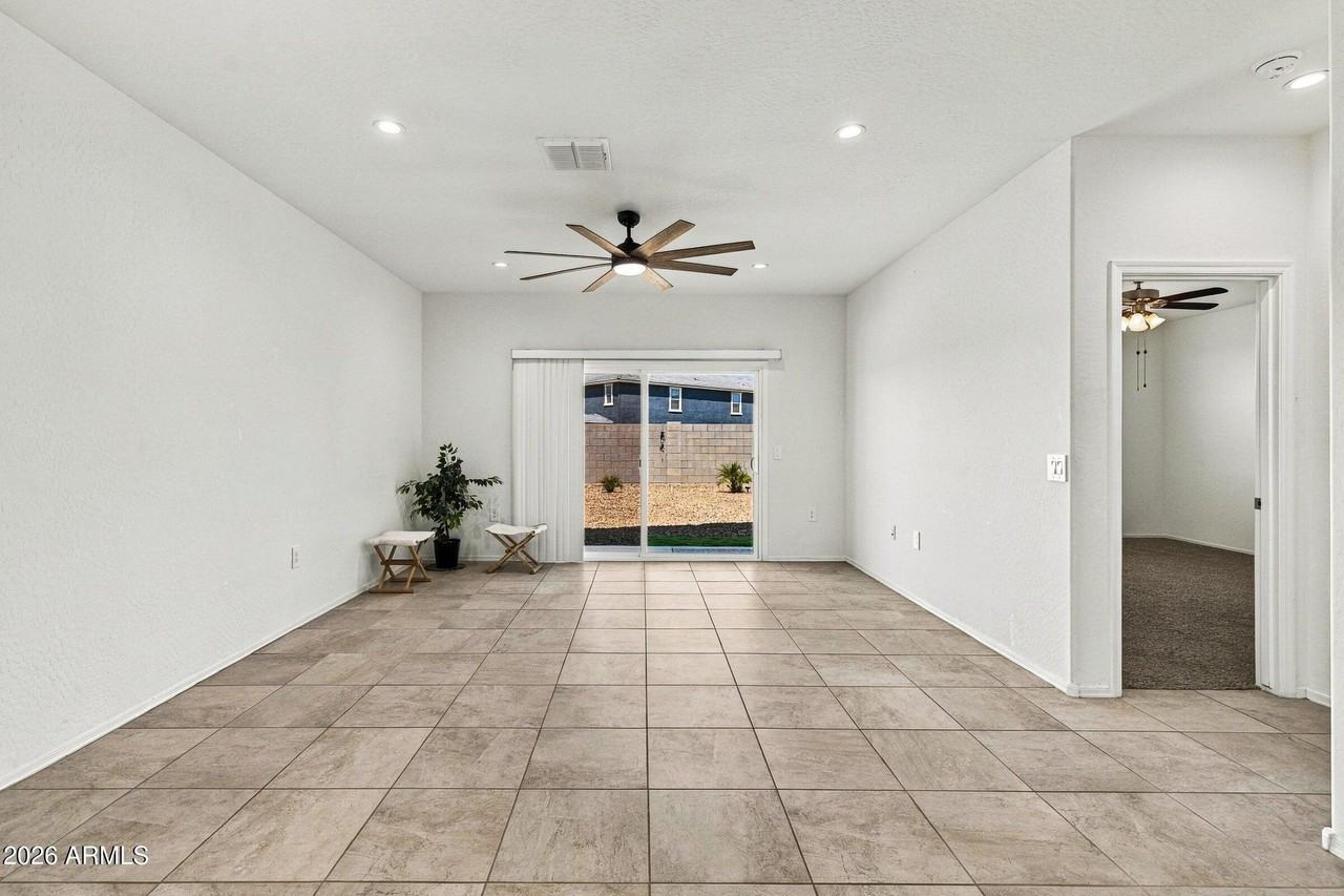 35672 W San Ildefanso Ave - Photo 3 of 6