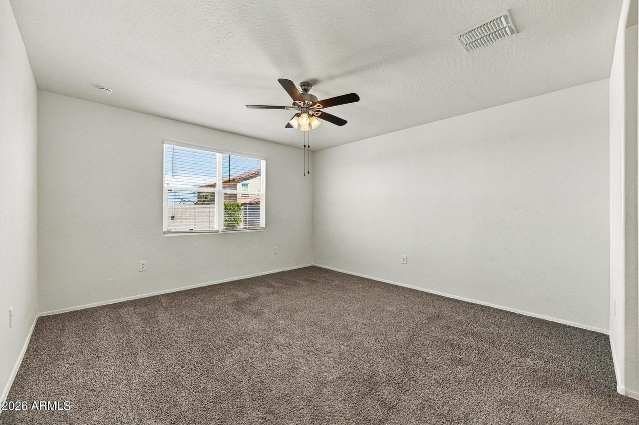 35672 W San Ildefanso Ave - Photo 4 of 6