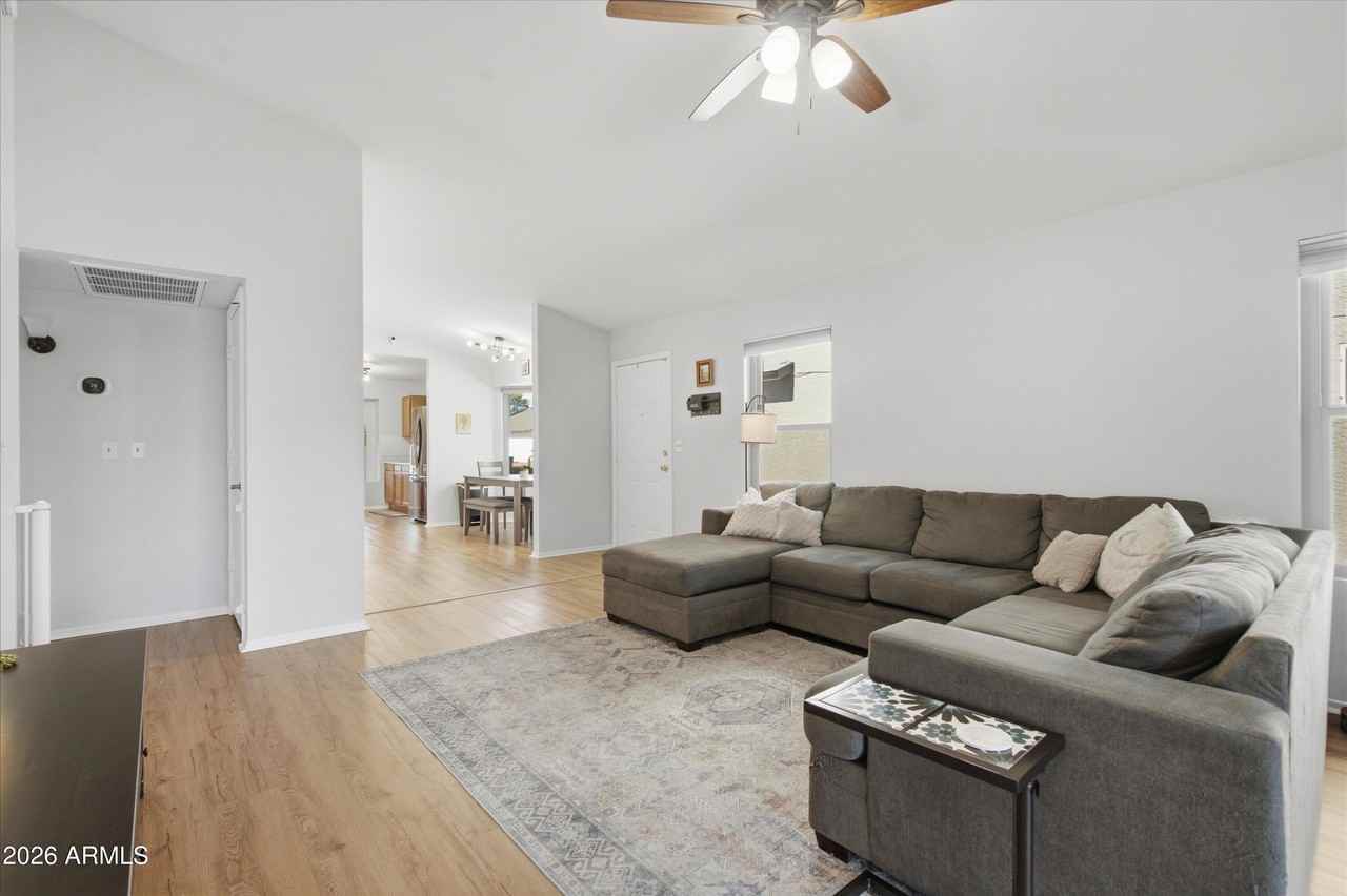 8839 W Bluefield Ave - Photo 6 of 32