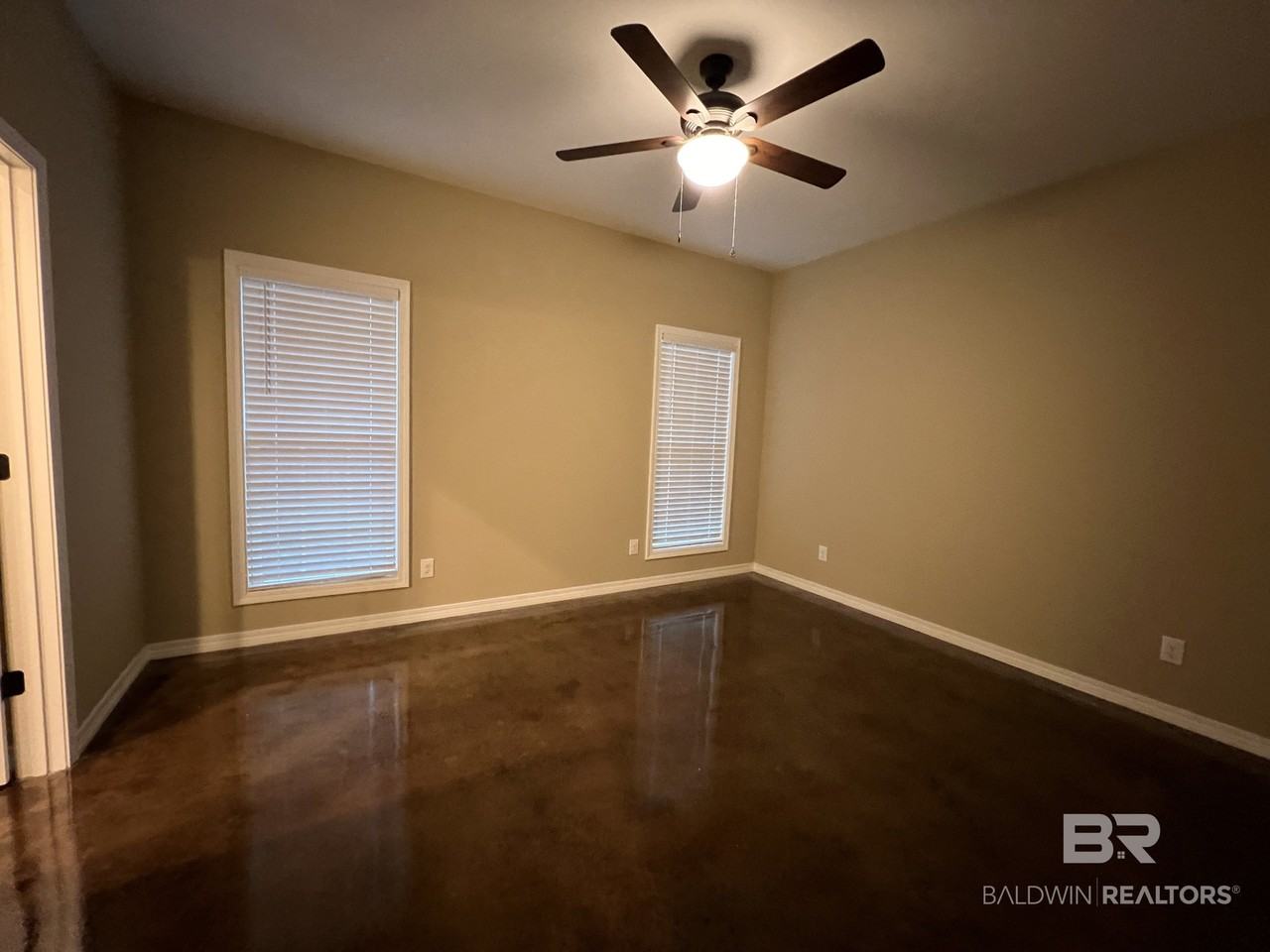 33720A Stables Dr - Photo 5 of 10