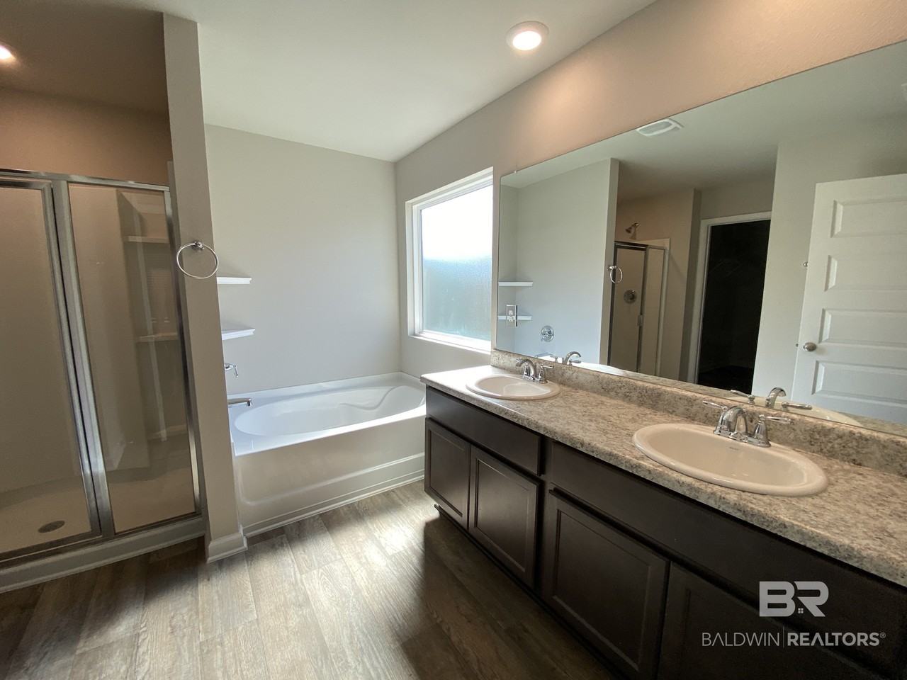 18413 Lewis Smith Dr - Photo 6 of 9