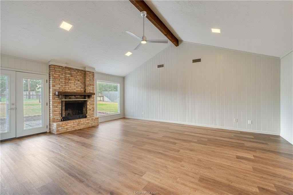 1603 Brook Hollow Dr - Photo 2 of 18
