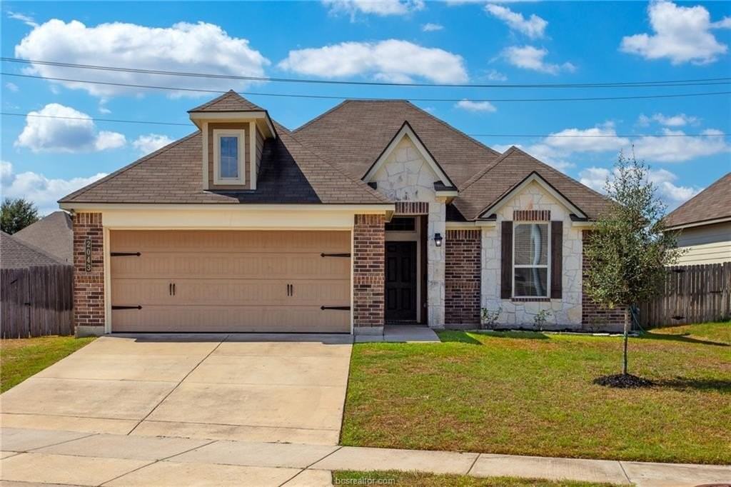 2043 Positano Loop - Photo 2 of 22