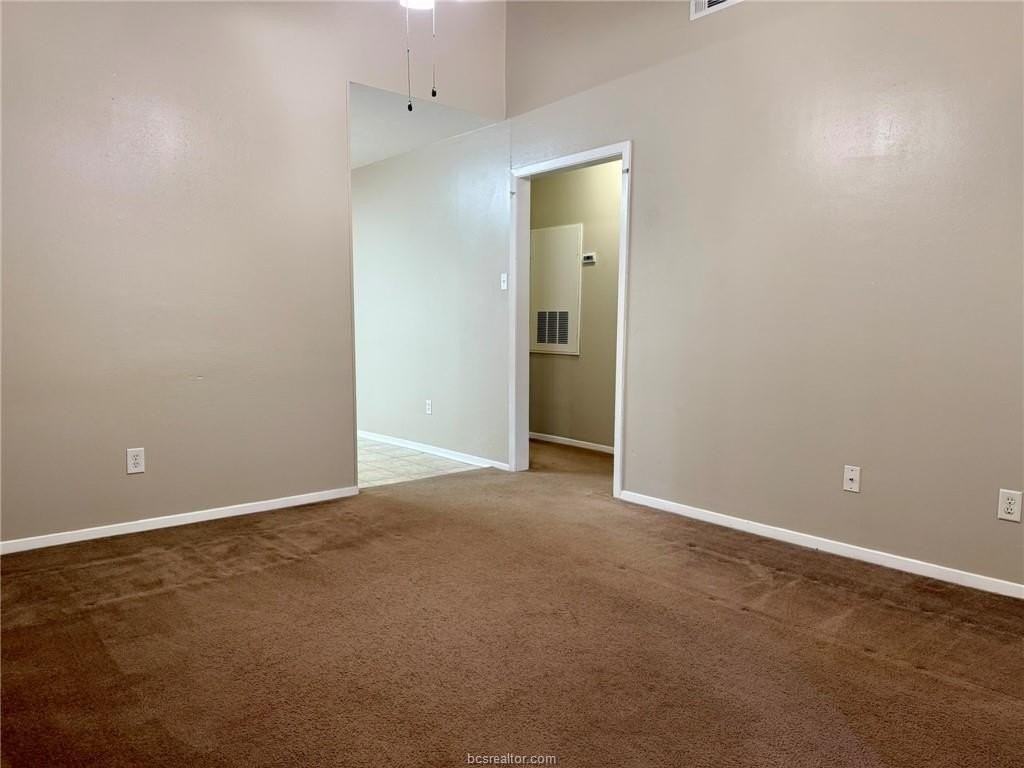 1415 Bermuda Ct - Photo 2 of 13