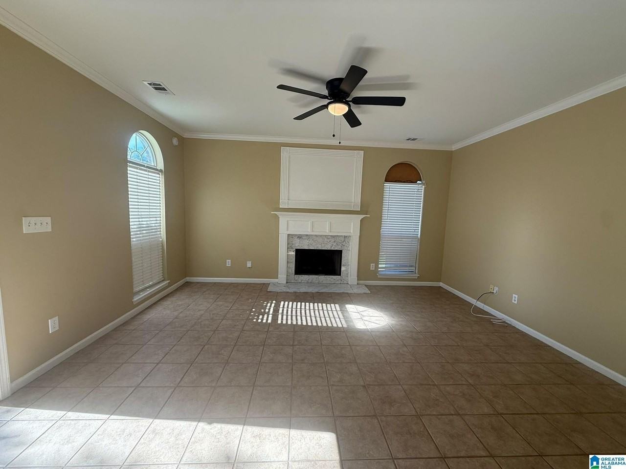 5315 Cottage Ln - Photo 3 of 17