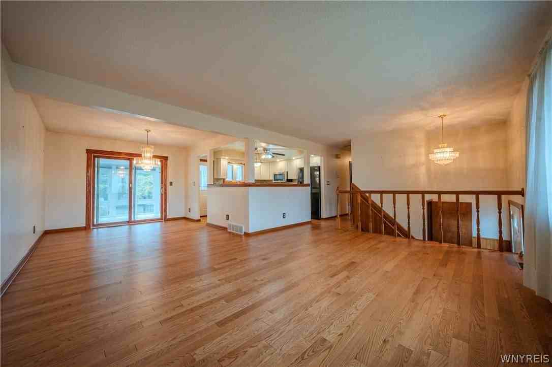 93 Harding Rd - Photo 5 of 49