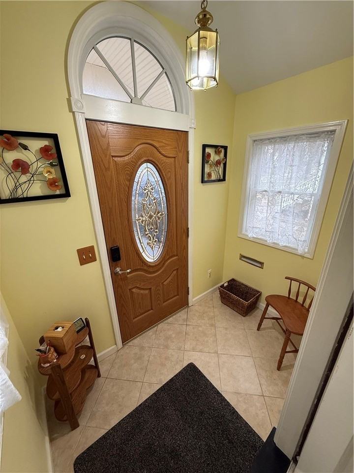 111 Arbordale Ave - Photo 2 of 17