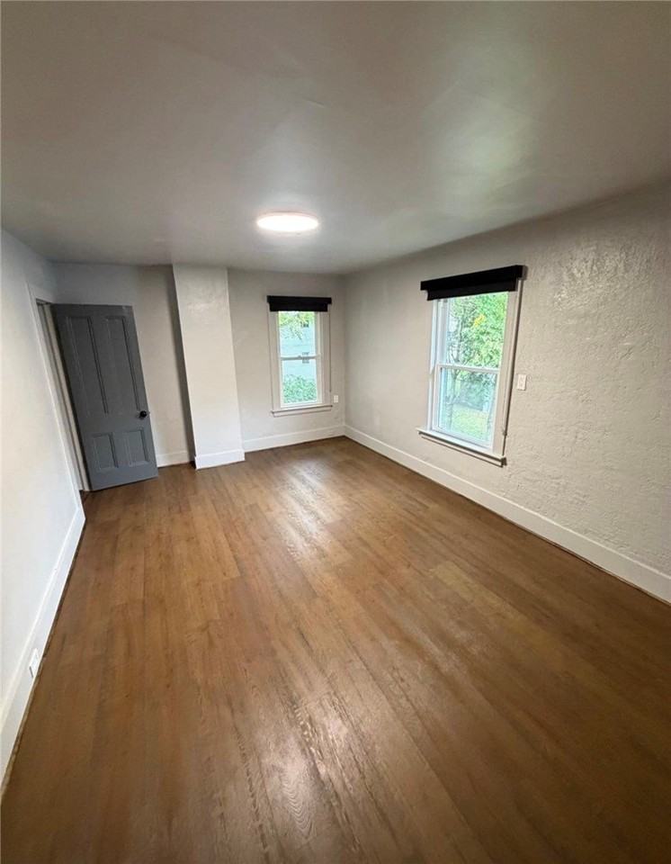 371 Fulton St #A - Photo 5 of 7