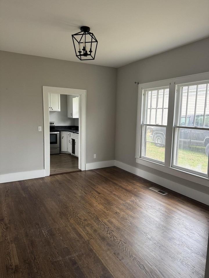 1708 Mcbrien Rd - Photo 3 of 9