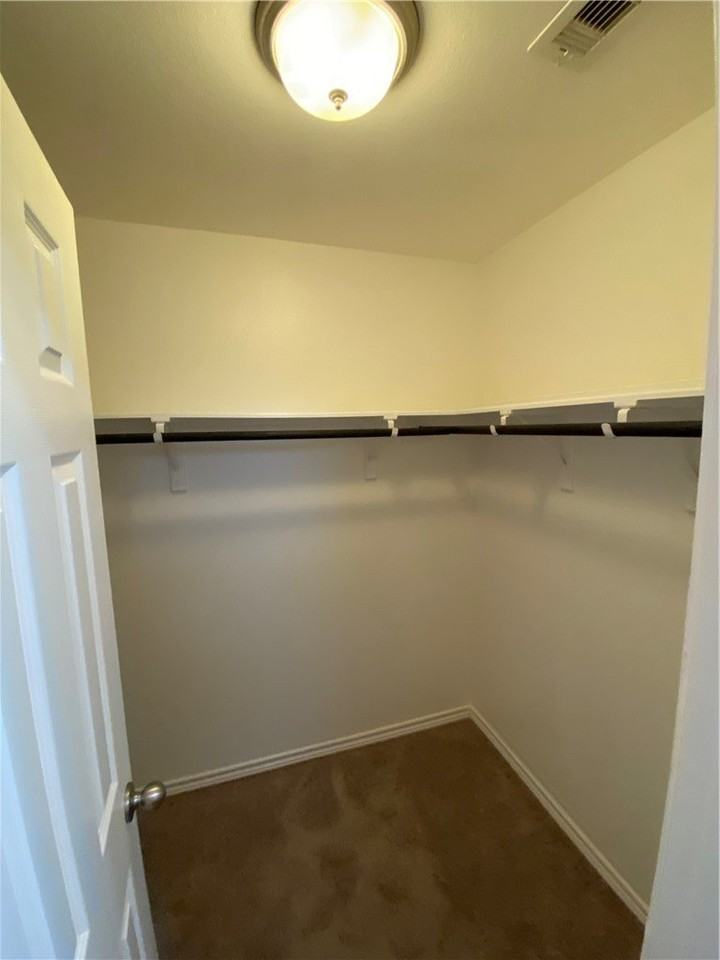 7401 Russ Ln - Photo 7 of 15