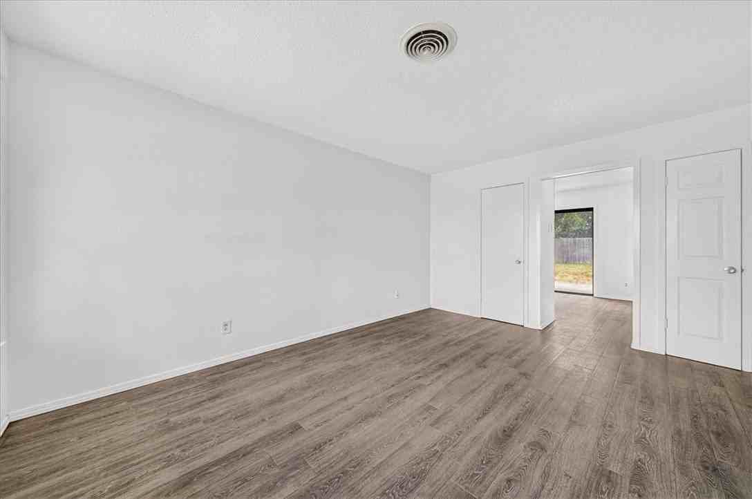 1626 Bois D Arc Pl - Photo 3 of 33