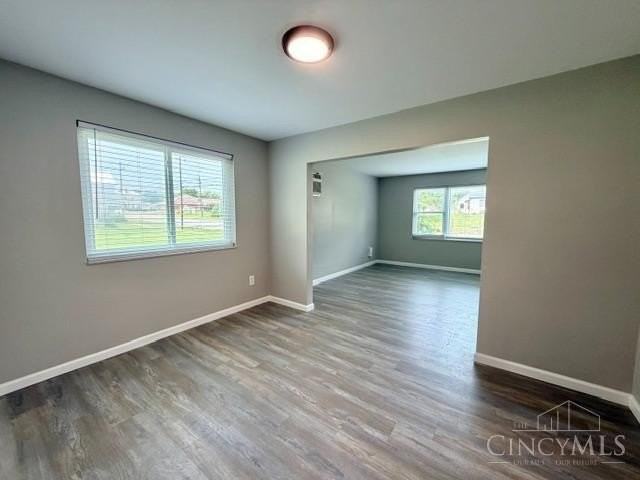 201 E Main St - Photo 4 of 28