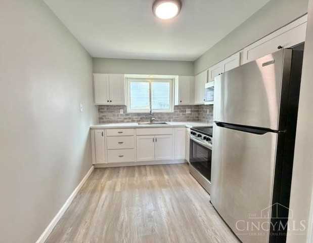 201 E Main St - Photo 6 of 28
