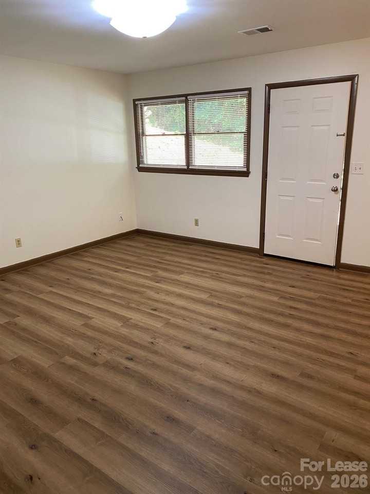 682 Oakland Avenue Ext #A - Photo 4 of 9