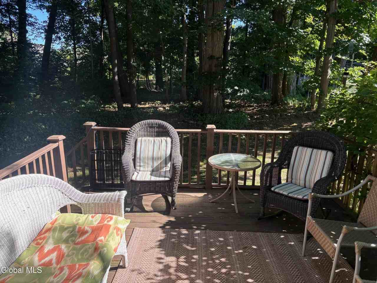 21 Cassidy Dr - Photo 2 of 19