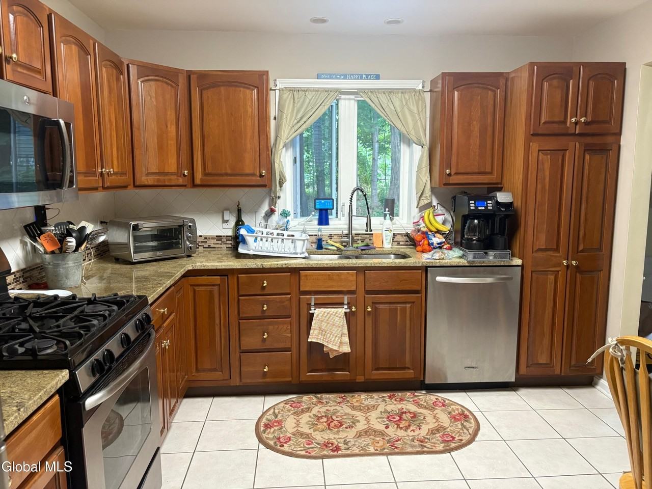 21 Cassidy Dr - Photo 7 of 19