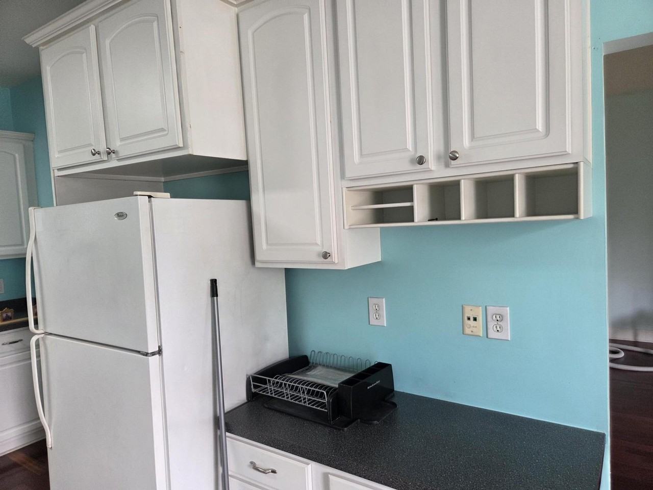 1308 Woodpecker Ln - Photo 3 of 13