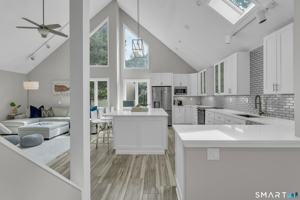 featured image of 11 Copper Hill Dr #11