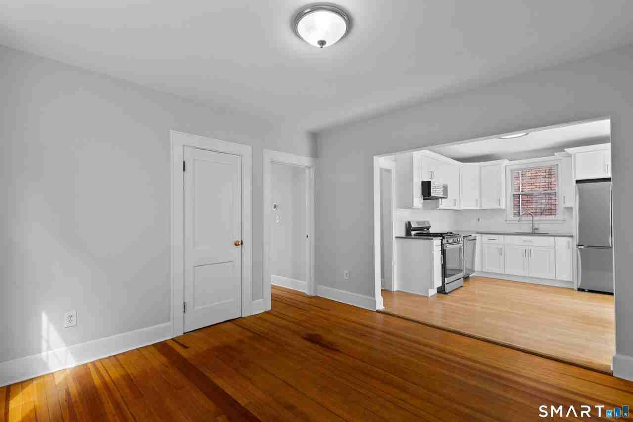 820 Pacific St #1 - Photo 4 of 13