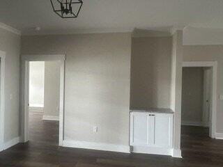 111 St Lawrence Dr Apt 1 - Photo 4 of 35