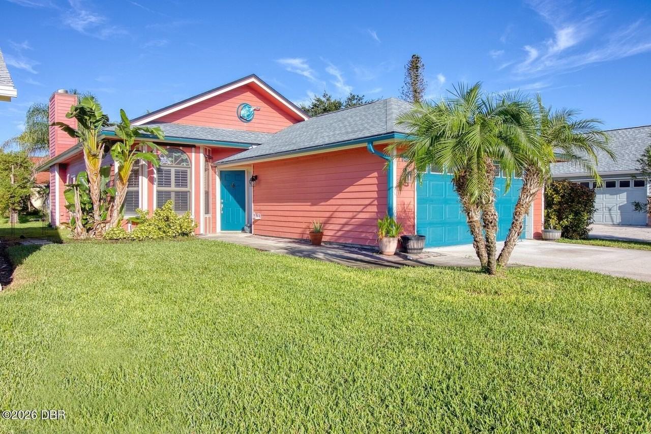 794 Pine Shores Cir - Photo 2 of 31