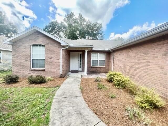 103 Underwood Ln - Photo 2 of 24