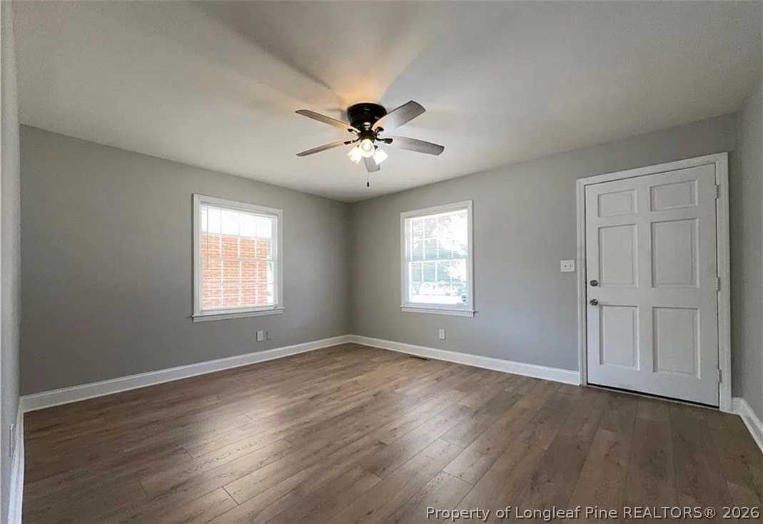 4438 Wellington Dr - Photo 4 of 23