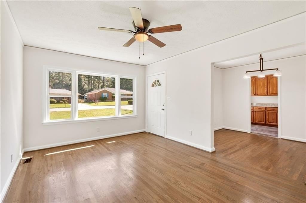2465 Wood Valley Dr - Photo 3 of 25
