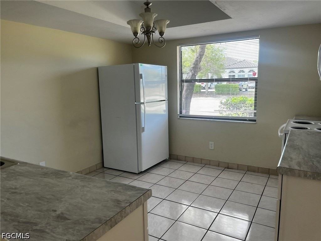 623 Sw 3rd St - Photo 3 of 20