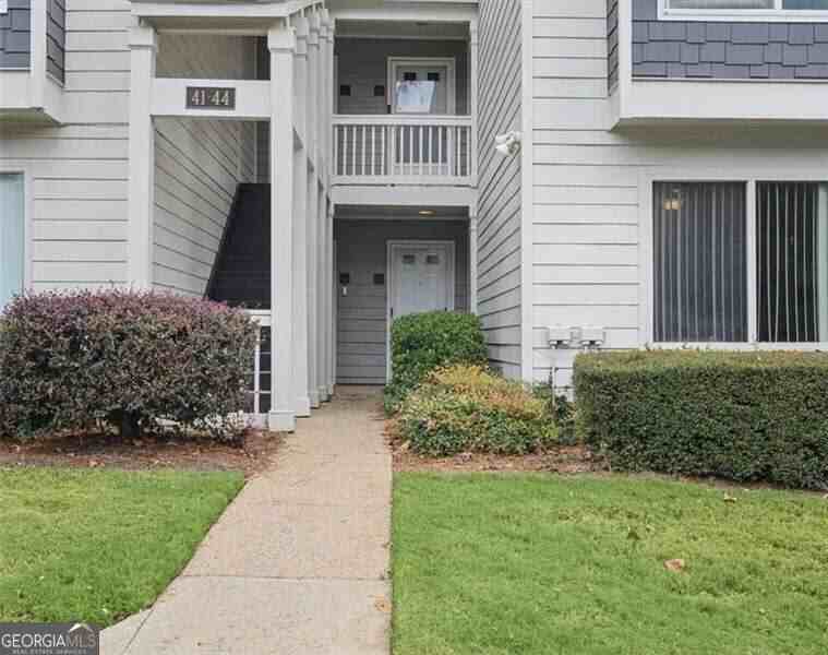 43 Rumson Ct Se - Photo 3 of 36