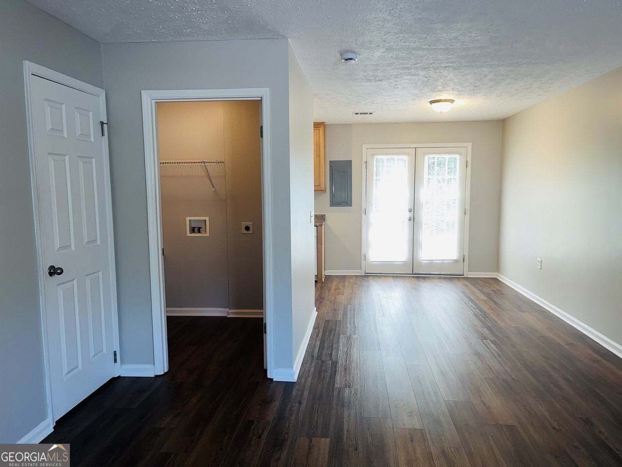 605 Wilburn Ave #J - Photo 3 of 20