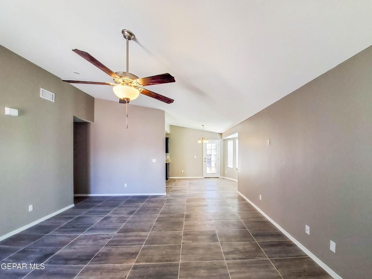 12004 Mesquite Thorn Dr - Photo 2 of 16