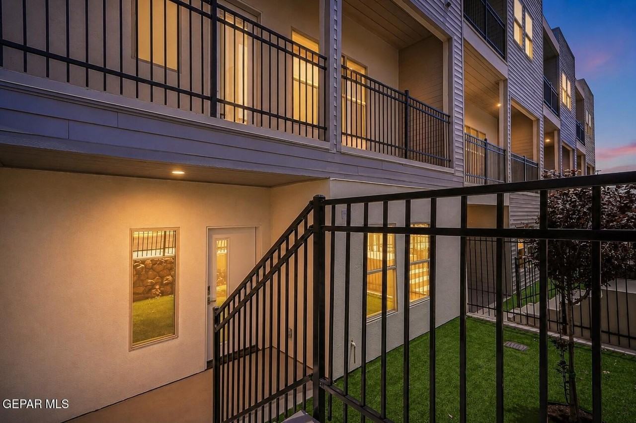 201 N Desert Pass St #A2 - Photo 2 of 48