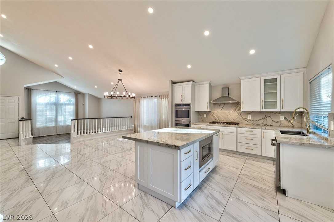 2012 Interbay St - Photo 2 of 26